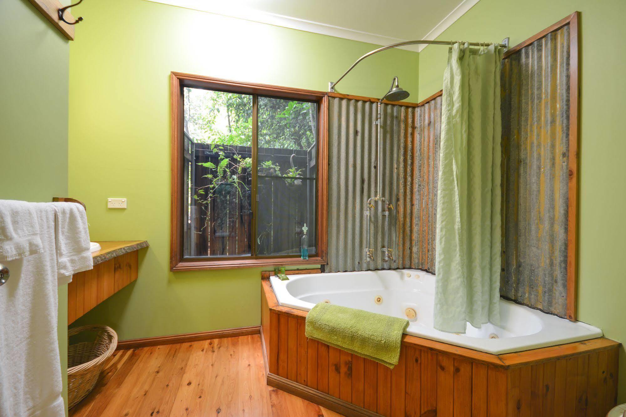 Crater Lakes Rainforest Cottages Yungaburra Εξωτερικό φωτογραφία
