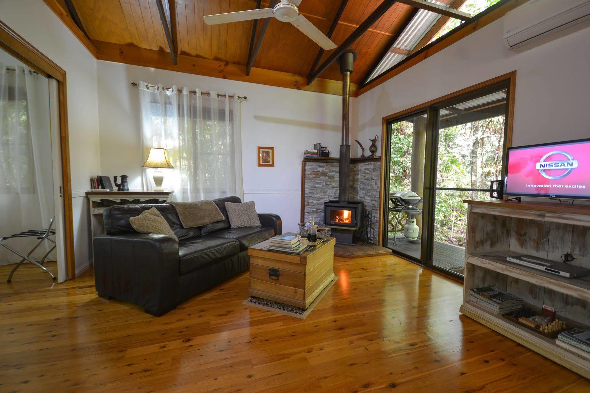 Crater Lakes Rainforest Cottages Yungaburra Εξωτερικό φωτογραφία